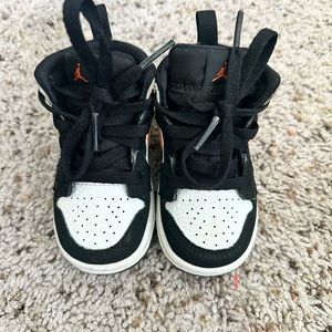 Air Jordan 1 Mid TD Shattered Backboard Starfish Orange Chicago Toddler Size 5